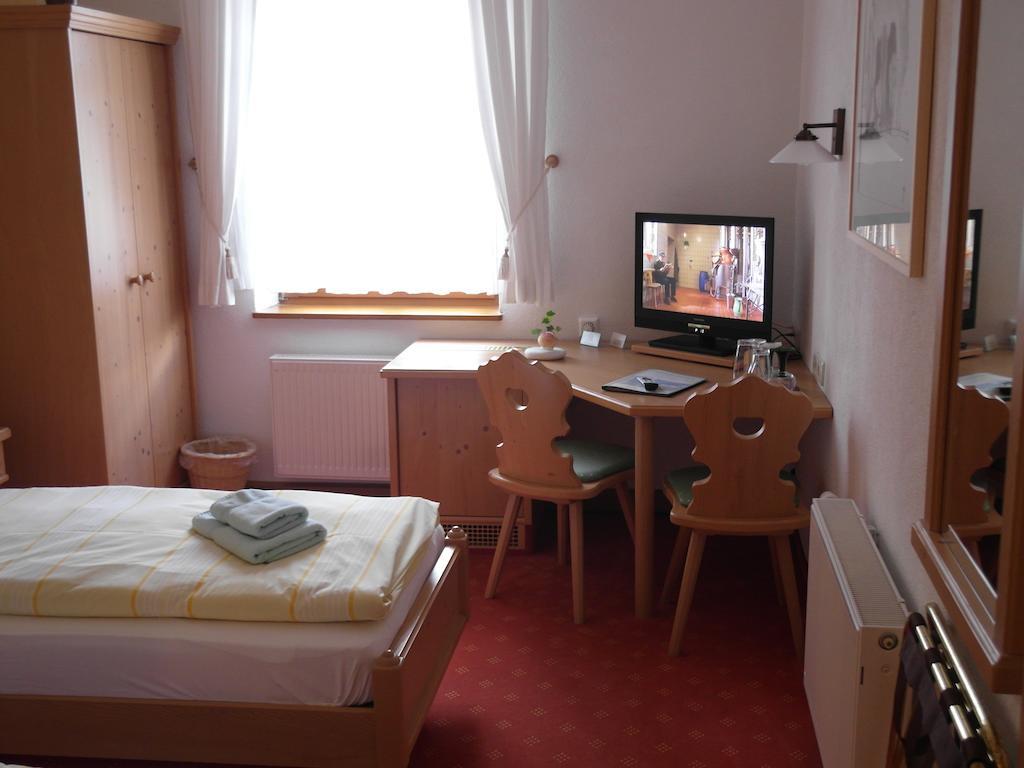 Pension Und Gaststaette "Zur Brauschaenke" Schöneck Habitación foto