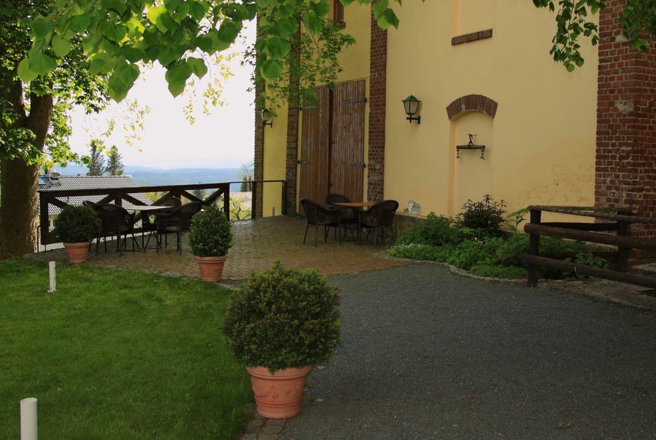 Pension Und Gaststaette "Zur Brauschaenke" Schöneck Exterior foto