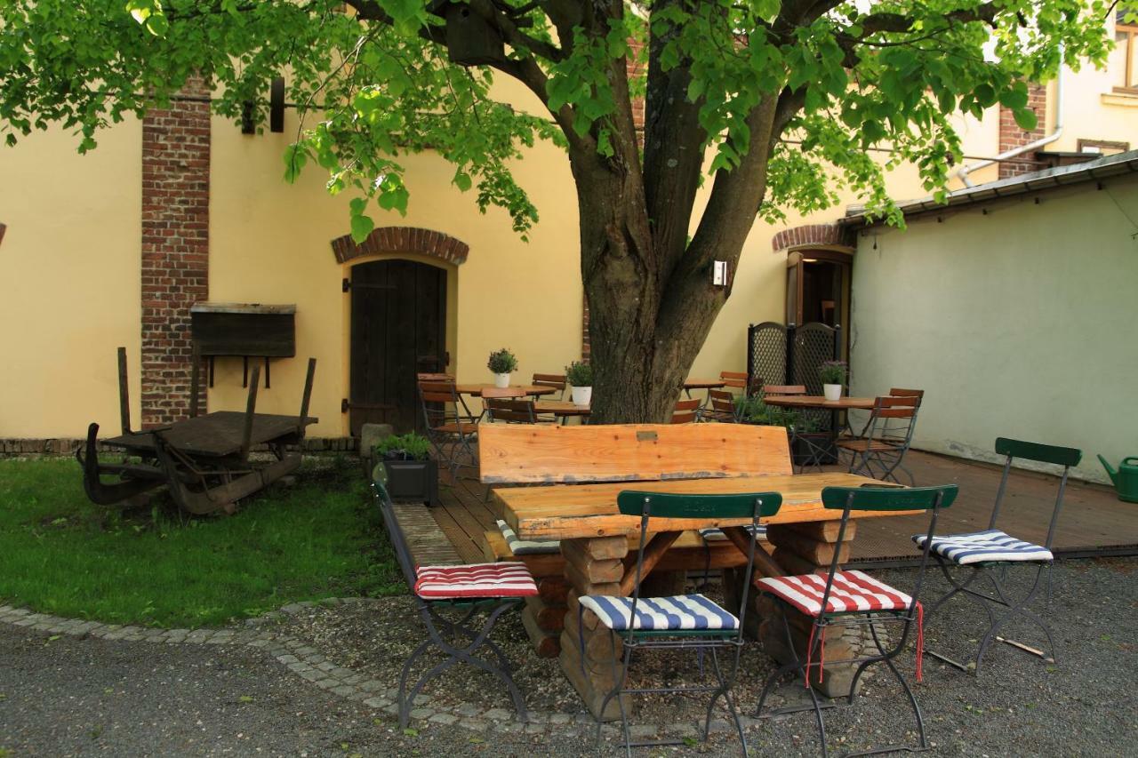 Pension Und Gaststaette "Zur Brauschaenke" Schöneck Exterior foto